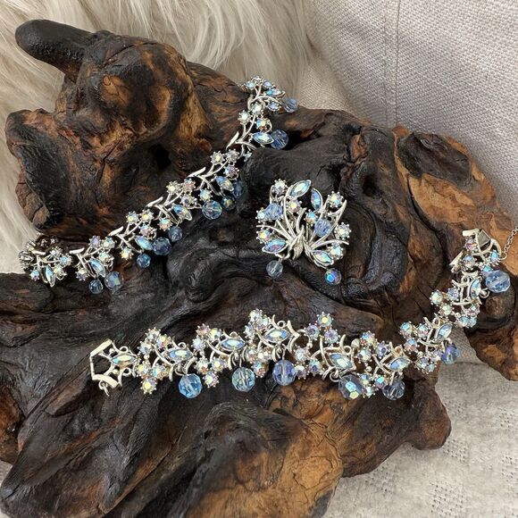 Vintage Coro 3 PC Set Demi-Parure Blue AB Auroa Borealis Dangle Bead Silver Tone - Picture 2 of 16